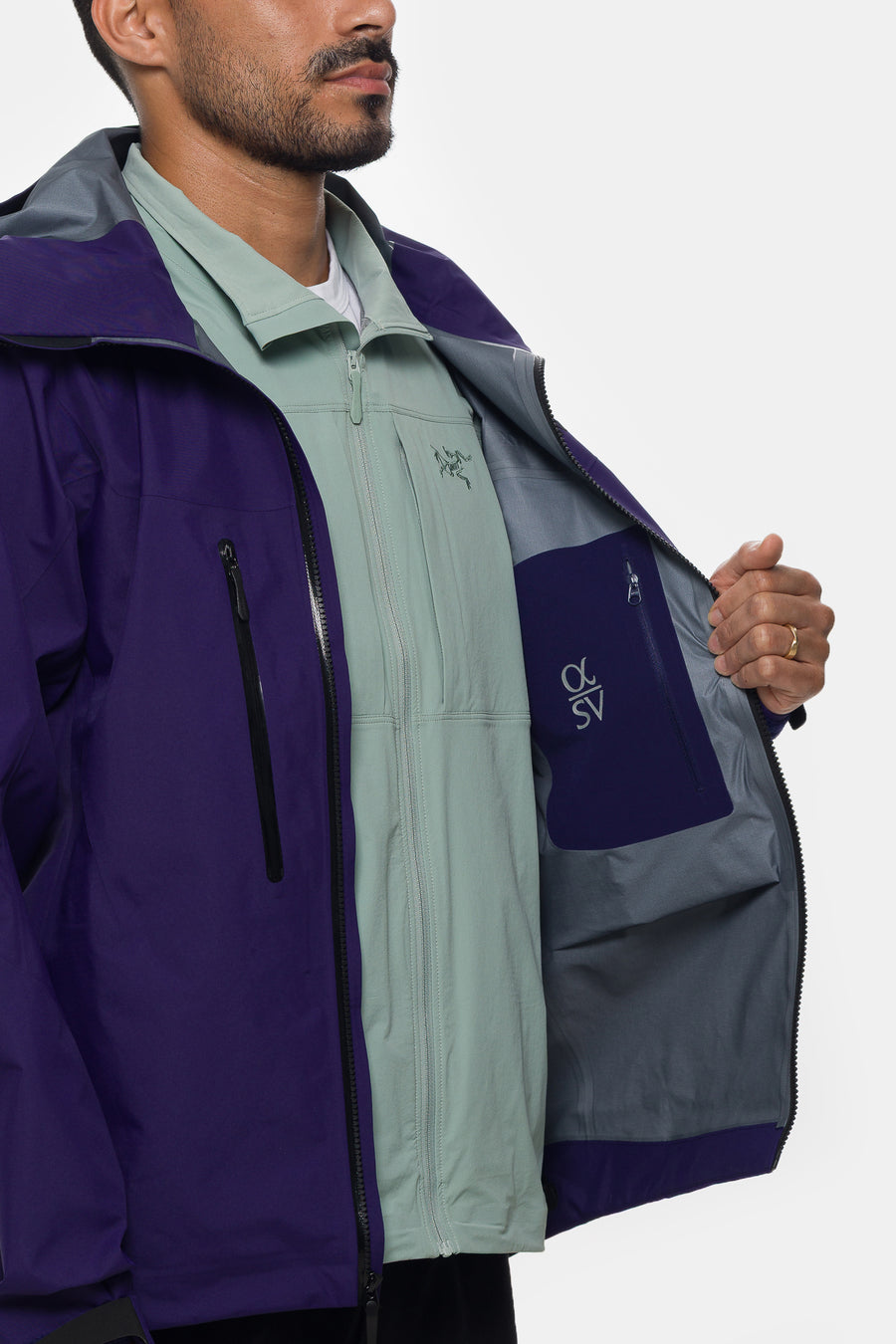 Alpha SV Jacket in Soulsonic/Black - Arc'Teryx