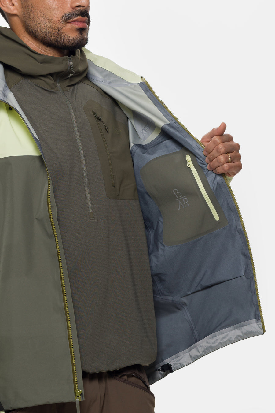 Beta AR Jacket in Ray/Forage - Arc'Teryx