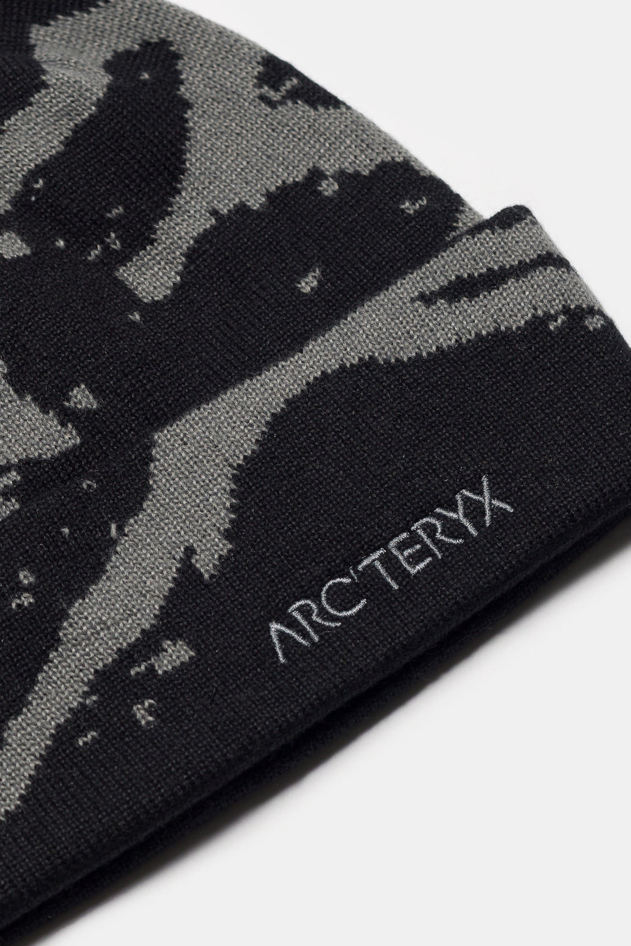 Grotto Toque in Black/Void