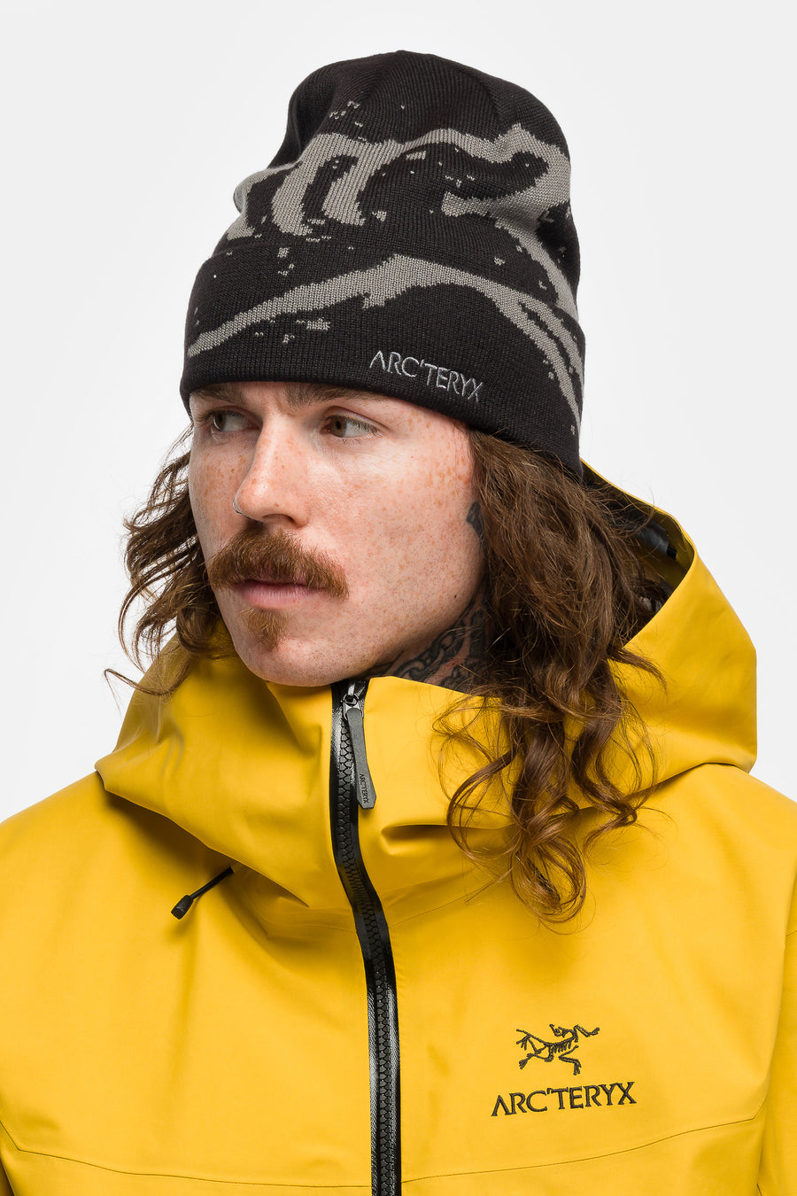 Grotto Toque	in Black/Void