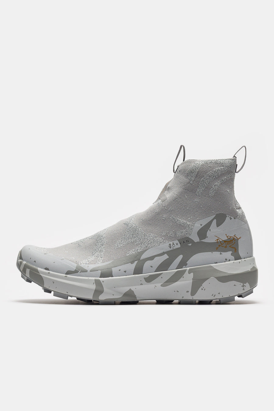 Arc'teryx Norvan 4 Nivalis Grotto Sneaker in Dark Solitude/Dark Solitude - Notre