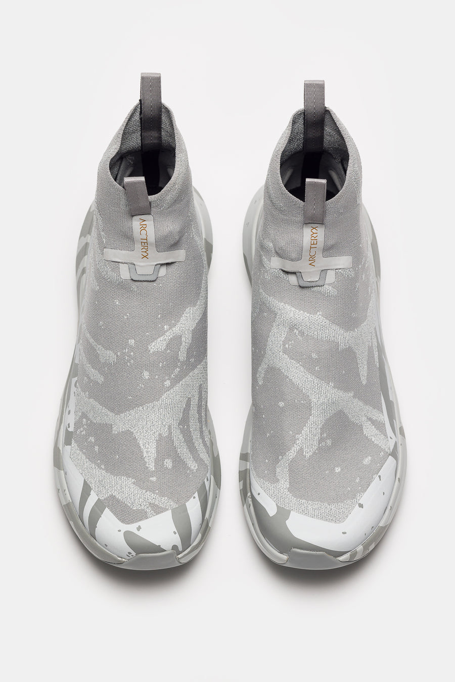 Arc'teryx Norvan 4 Nivalis Grotto Sneaker in Dark Solitude/Dark Solitude - Notre