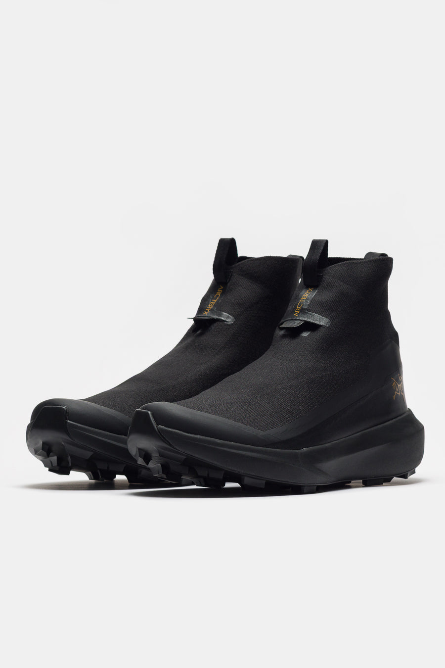 Arc'teryx Norvan 4 Nivalis Sneaker in Black/Black - Notre
