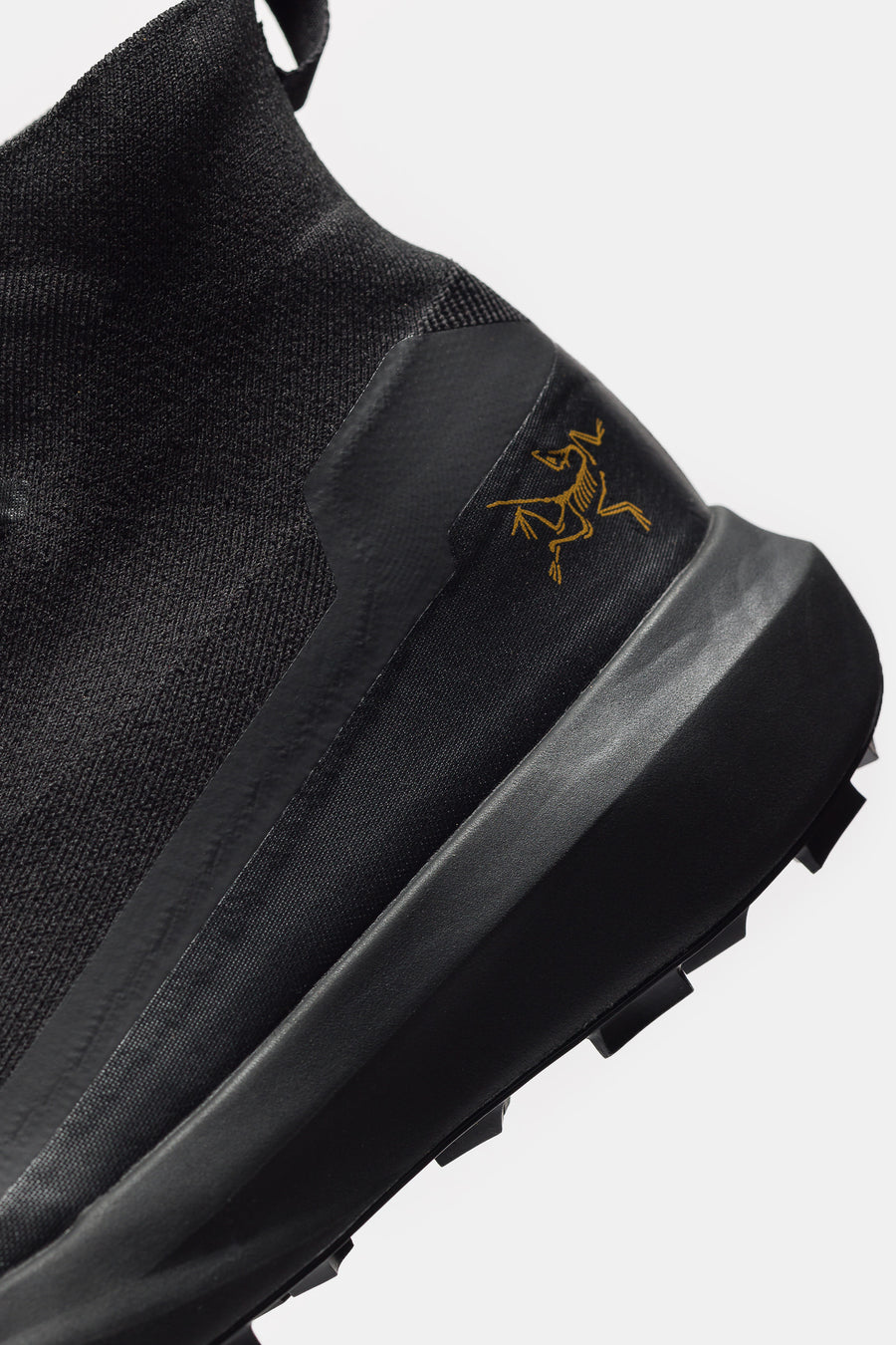 Arc'teryx Norvan 4 Nivalis Sneaker in Black/Black - Notre