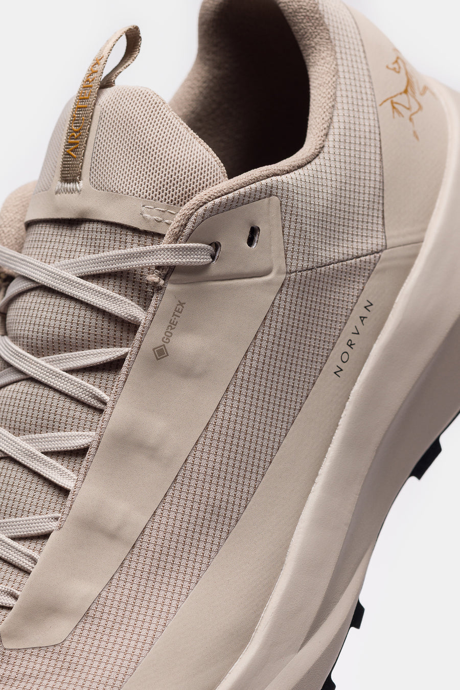 Arc'teryx Norvan LD 4 Gore-Tex M Sneaker in Rune/Rune - Notre