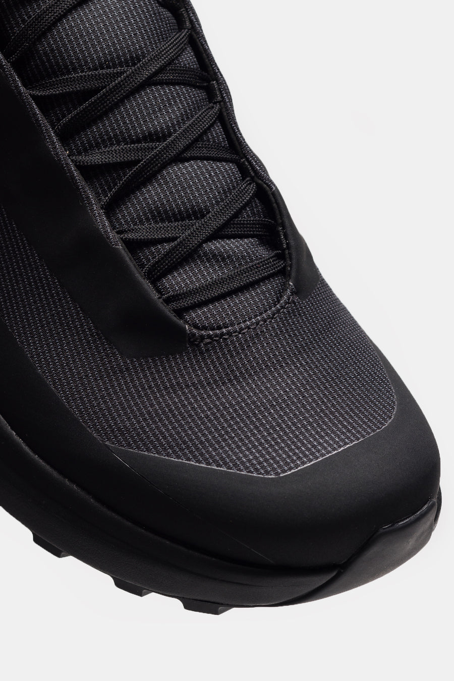 Arc'teryx Norvan LD 4 Gore-Tex Sneaker in Black/Black - Notre