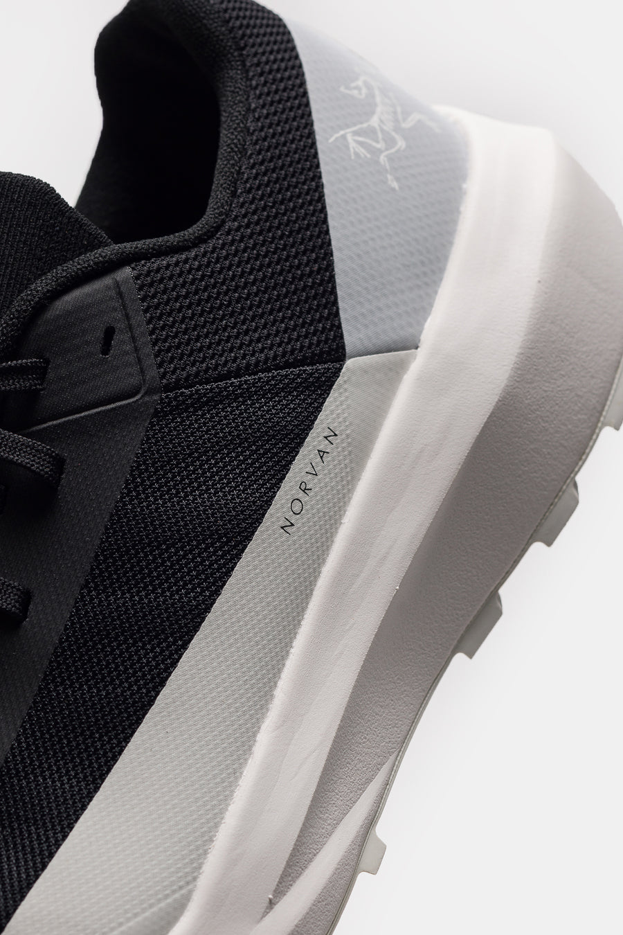 Norvan LD 4 Sneaker in Black/Arctic Silk - Arc'Teryx