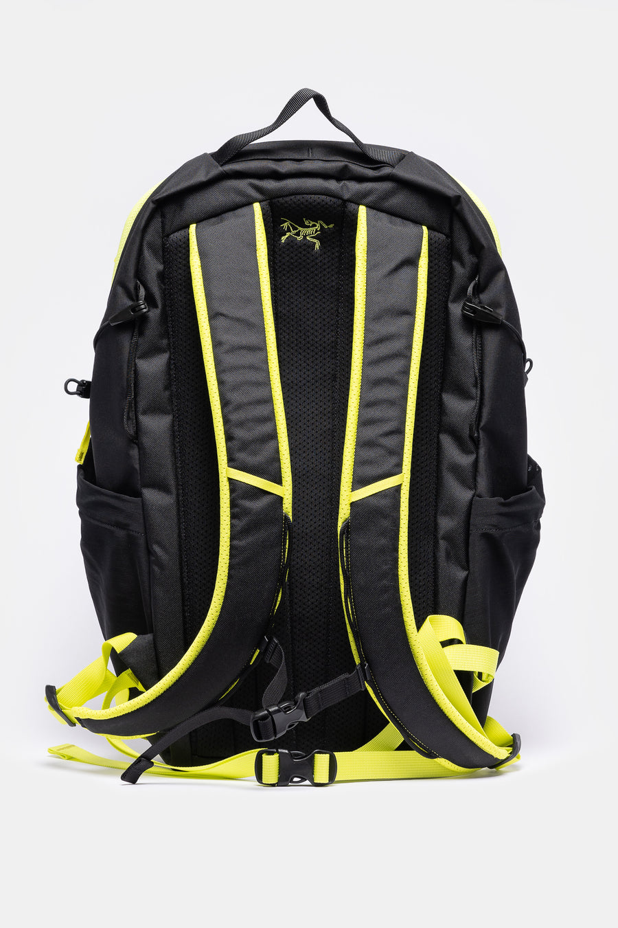 arc'teryx mini backpack Mantis 26 Backpack in Black/Euphoria