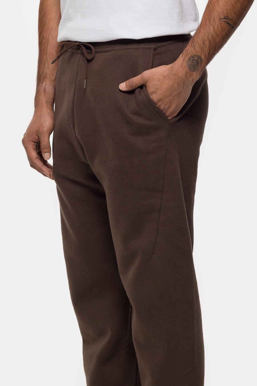 Emblem Fleece Jogger Sweatpant in Carob