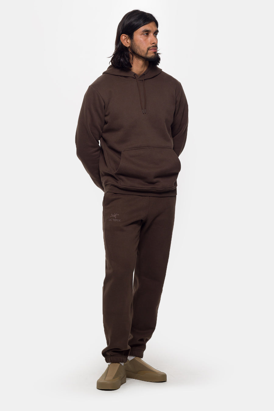 Emblem Fleece Jogger Sweatpant in Carob