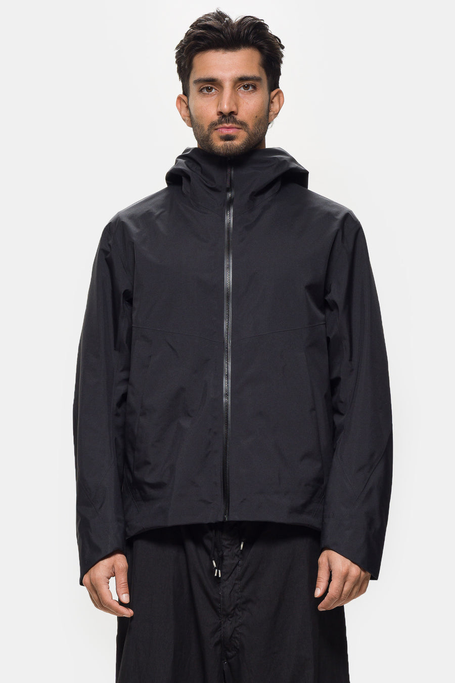 Arris Jacket in Black