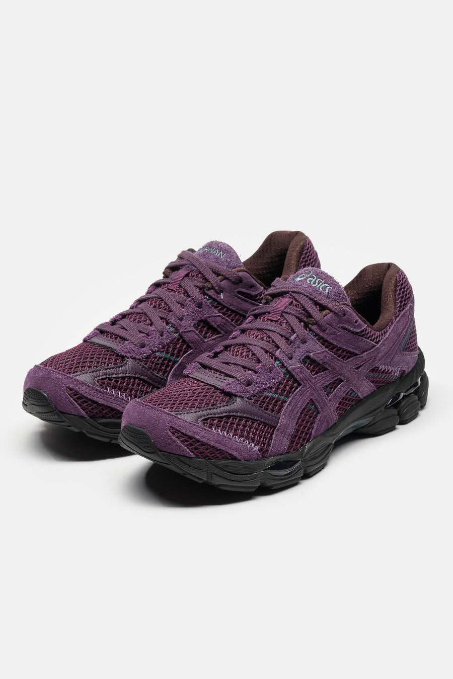 ASICS Carnan Gel-Cumulus 16 Sneaker in Blackberry/Purple - Notre