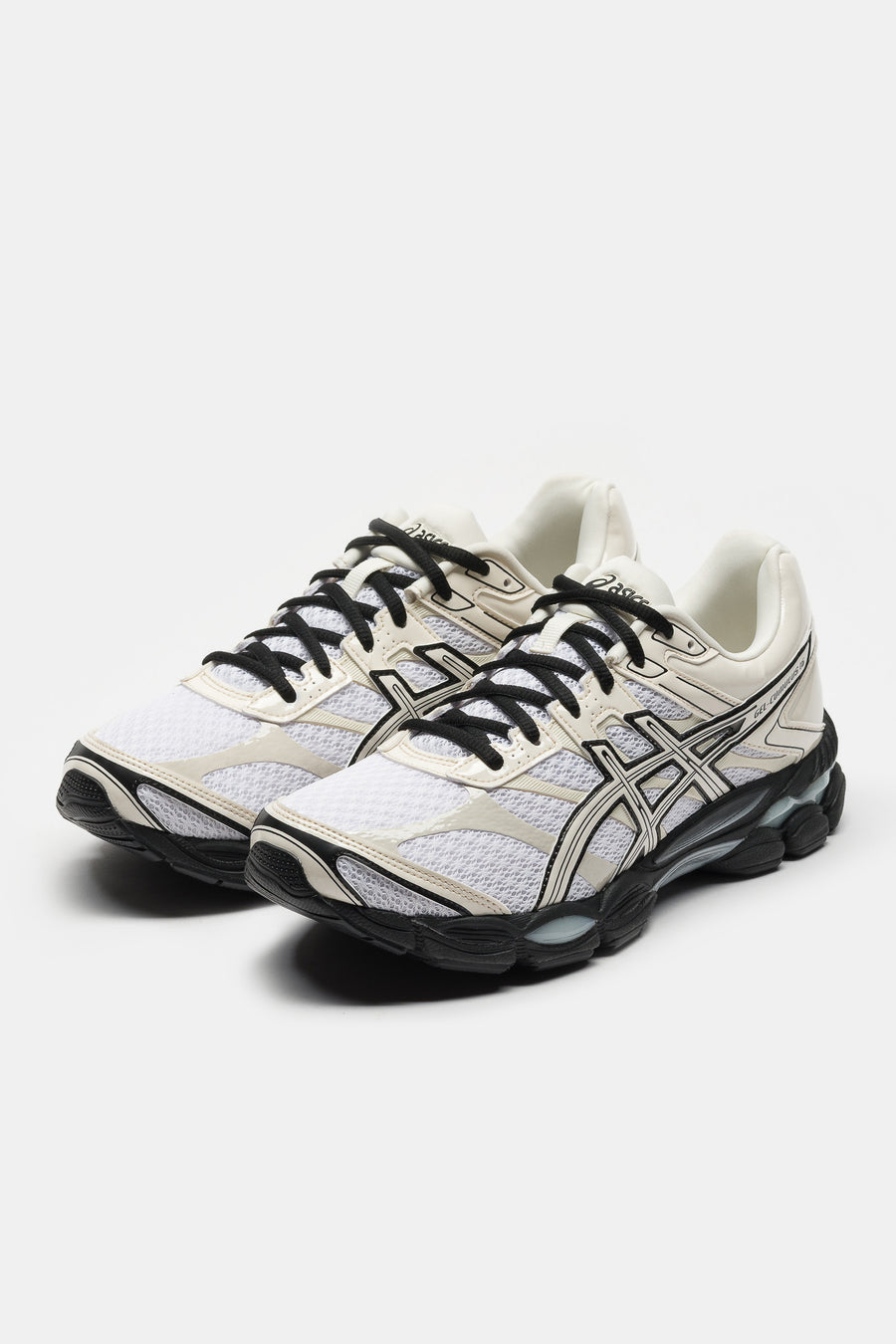 ASICS Gel-Cumulus 16 Sneaker in White/Cream - Notre