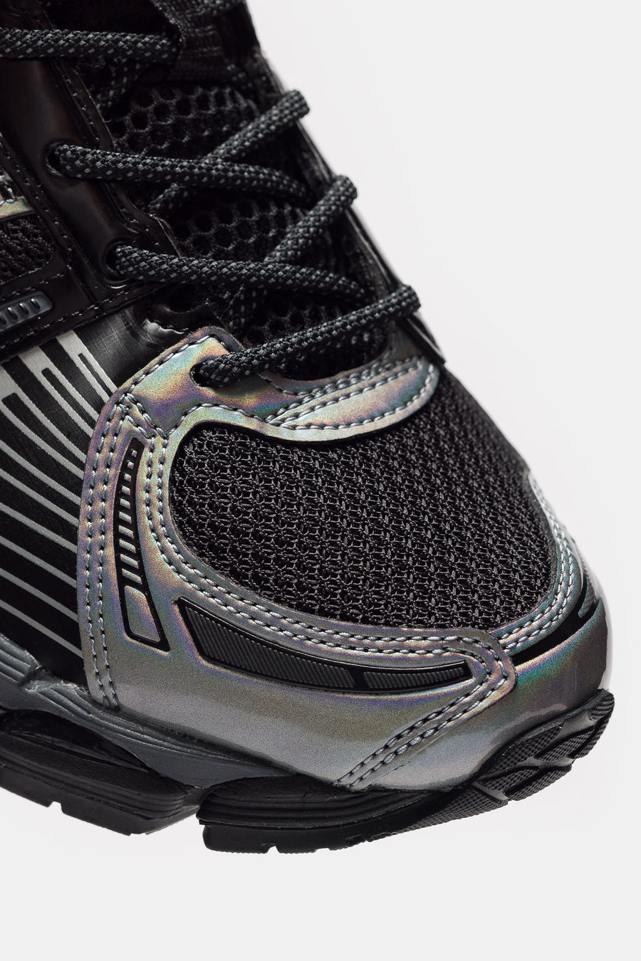 ASICS Gel-Kayano 12.1 Sneaker in Black/Pure Silver - Notre