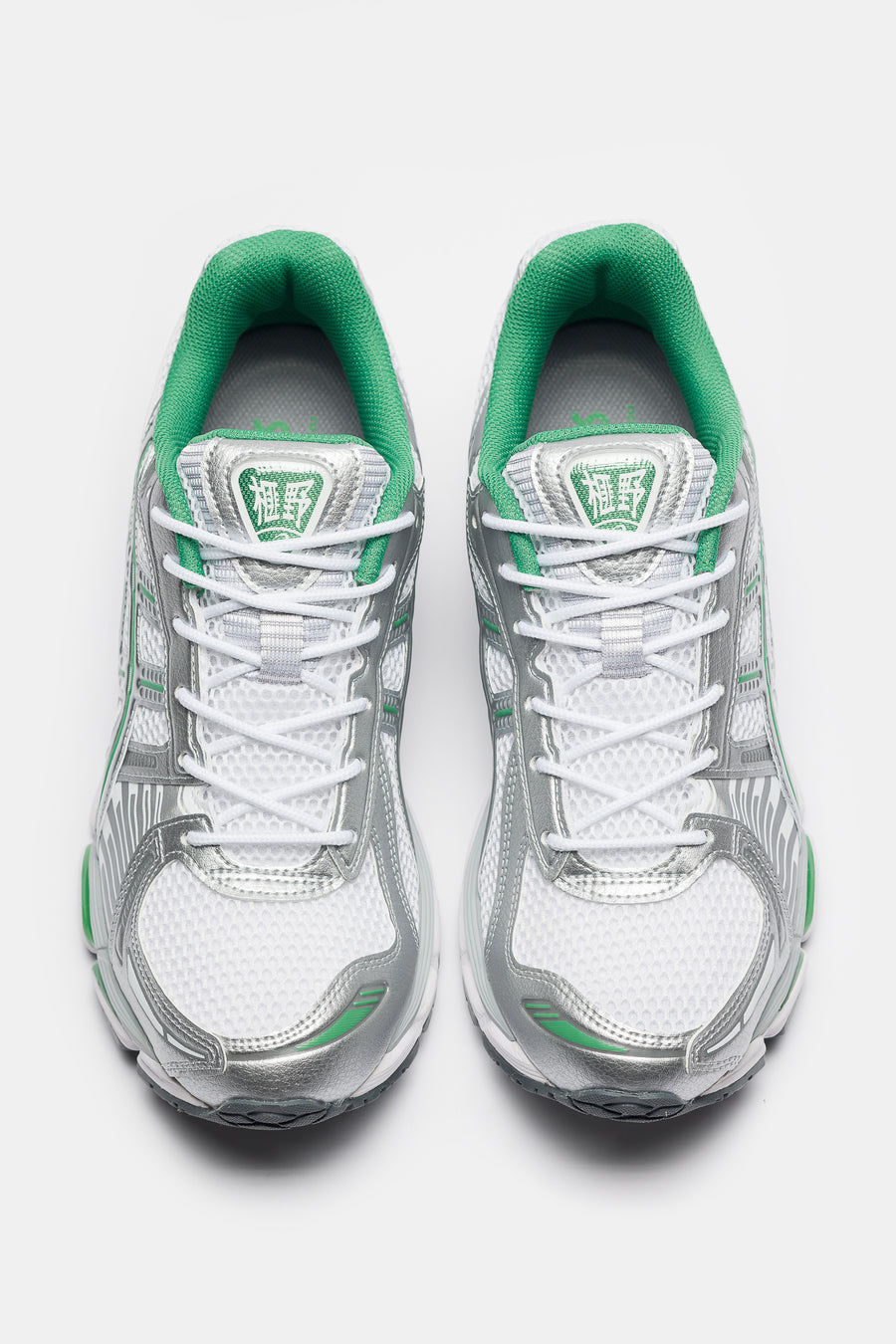 ASICS Gel-Kayano 12.1 Sneaker in White/Pure Silver - Notre