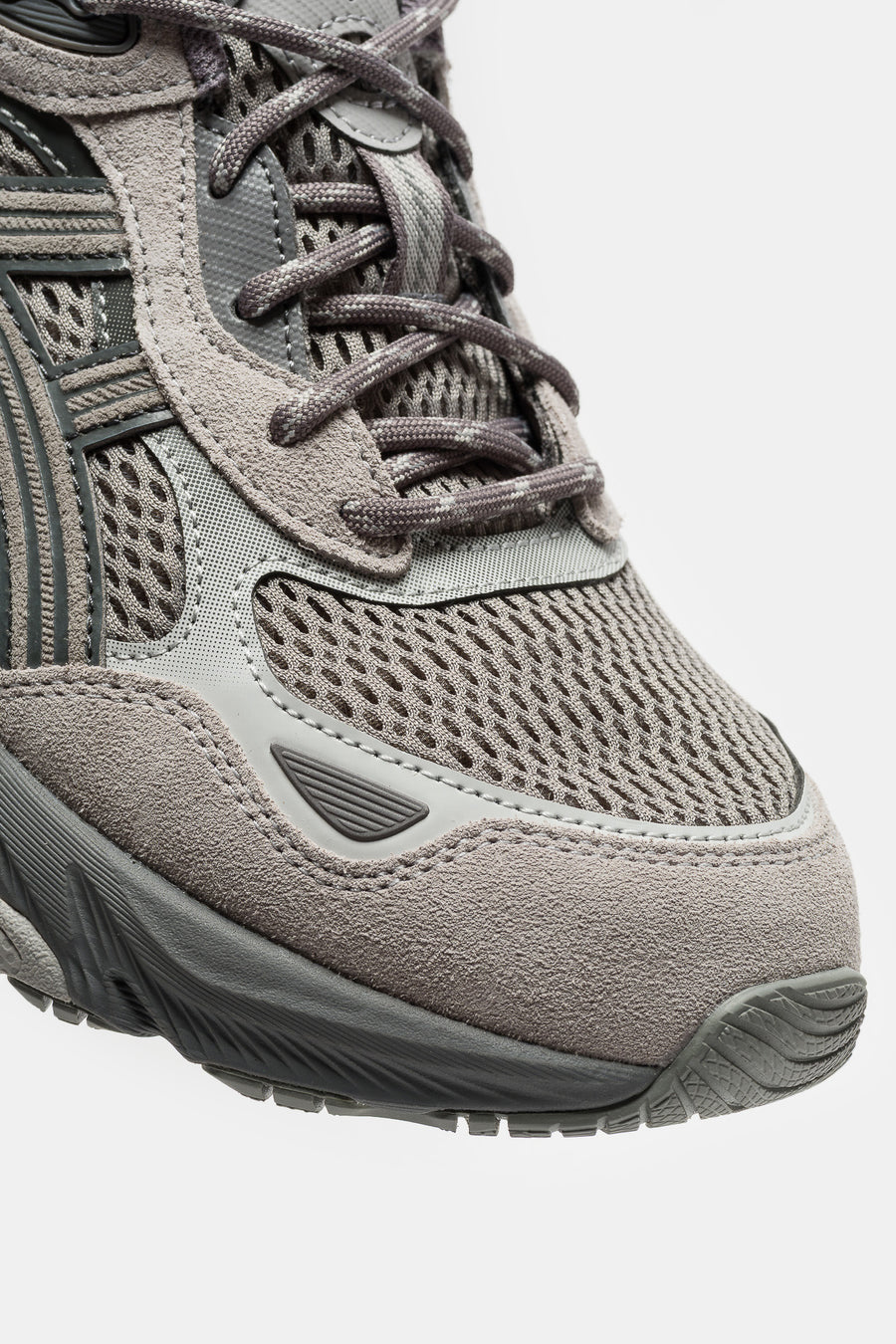 ASICS GEL-NYC 2.0 Sneaker in Clay Grey/Cement Grey - Notre