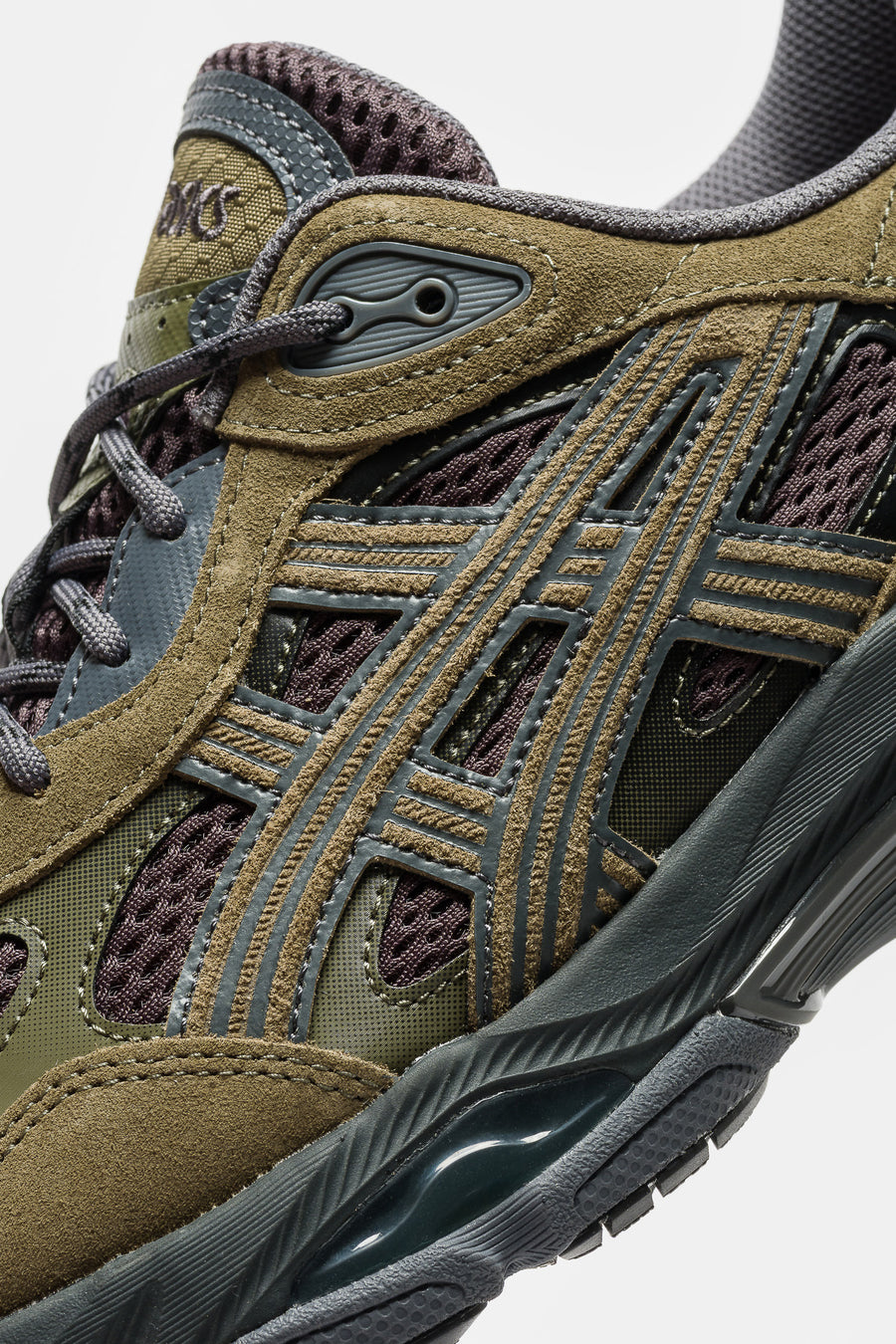 ASICS GEL-NYC 2.0 Sneaker in Graphite Grey/Loden Green - Notre
