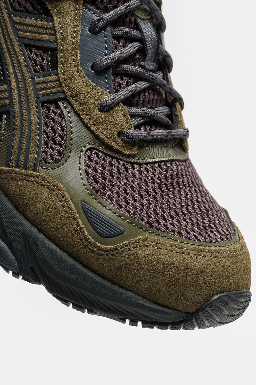ASICS GEL-NYC 2.0 Sneaker in Graphite Grey/Loden Green - Notre