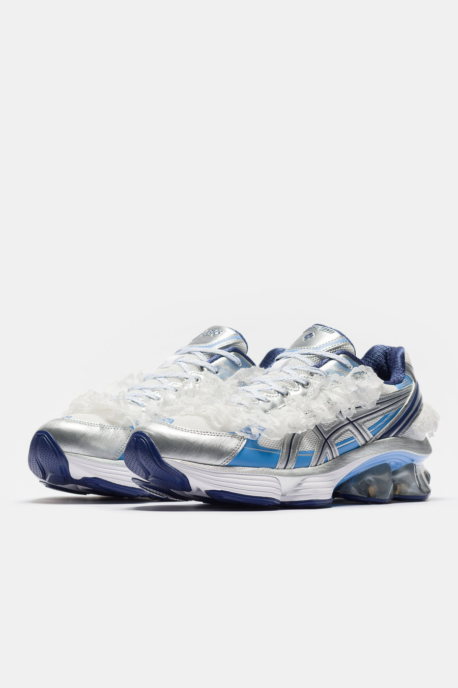 Shushu/Tong Gel-Kinetic Fluent Sneaker in White/Dive Blue