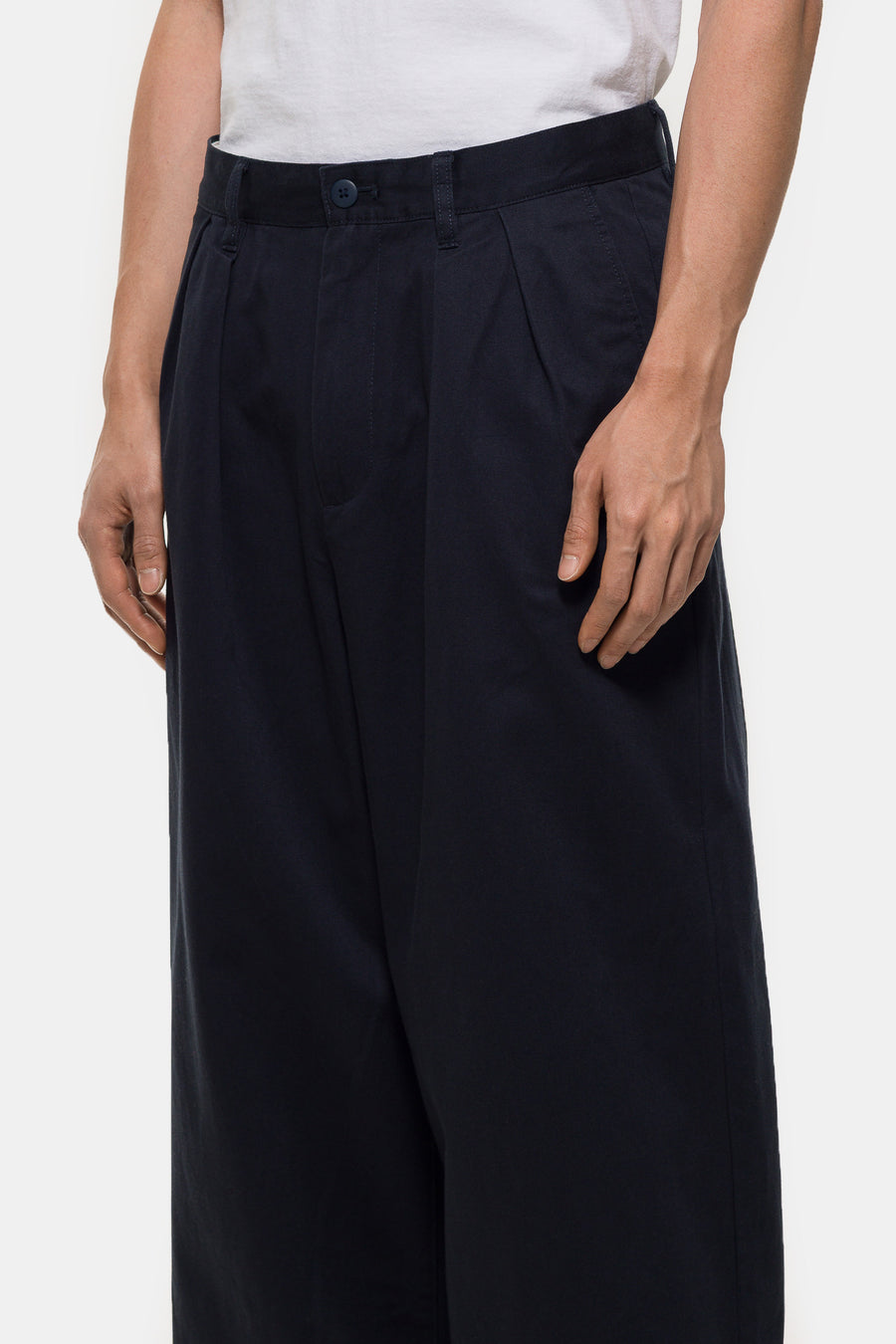 Beams New Wide Chino Pant in Navy - Notre