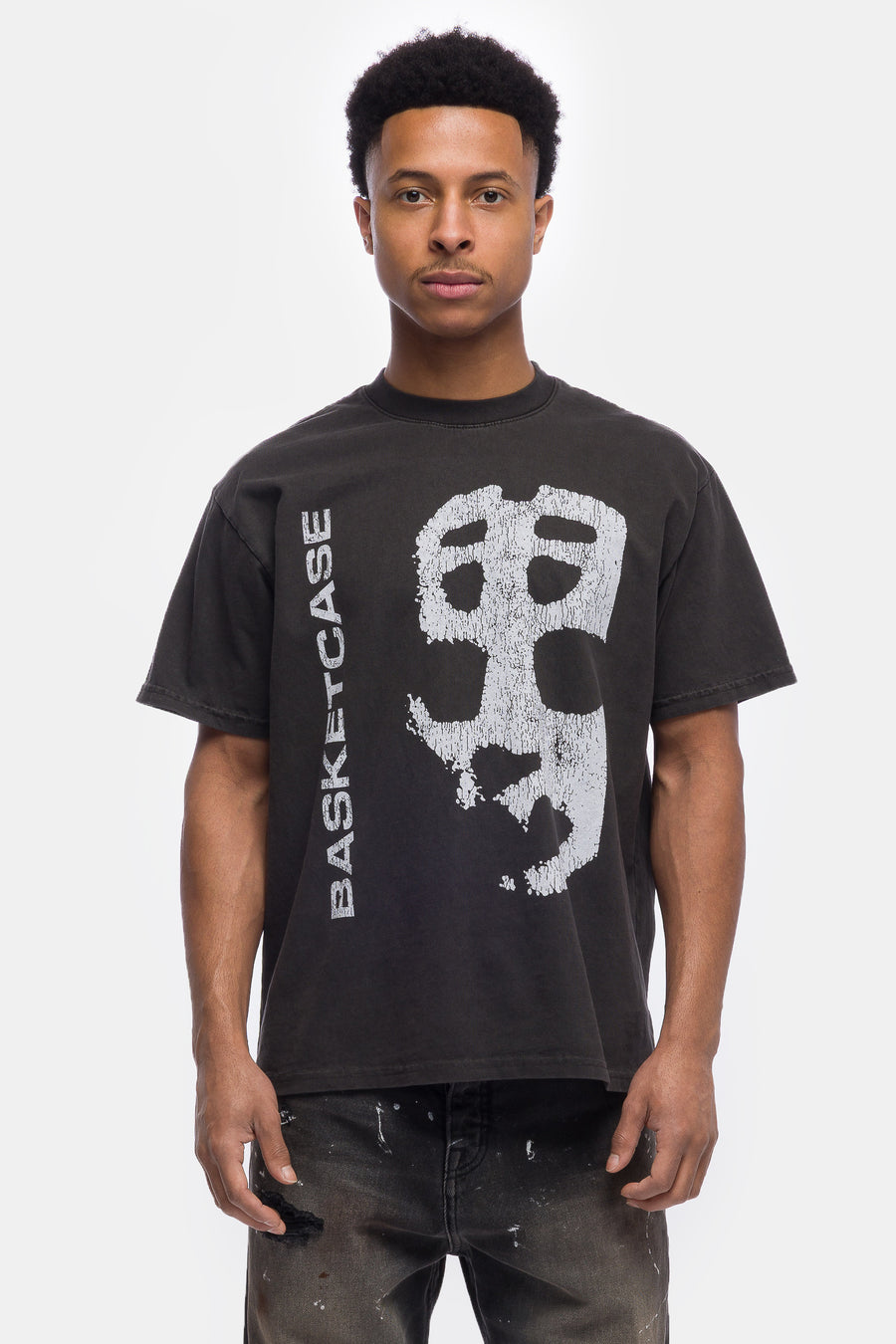 Basketcase Gallery Hat Trick T-Shirt in Vintage Black - Notre