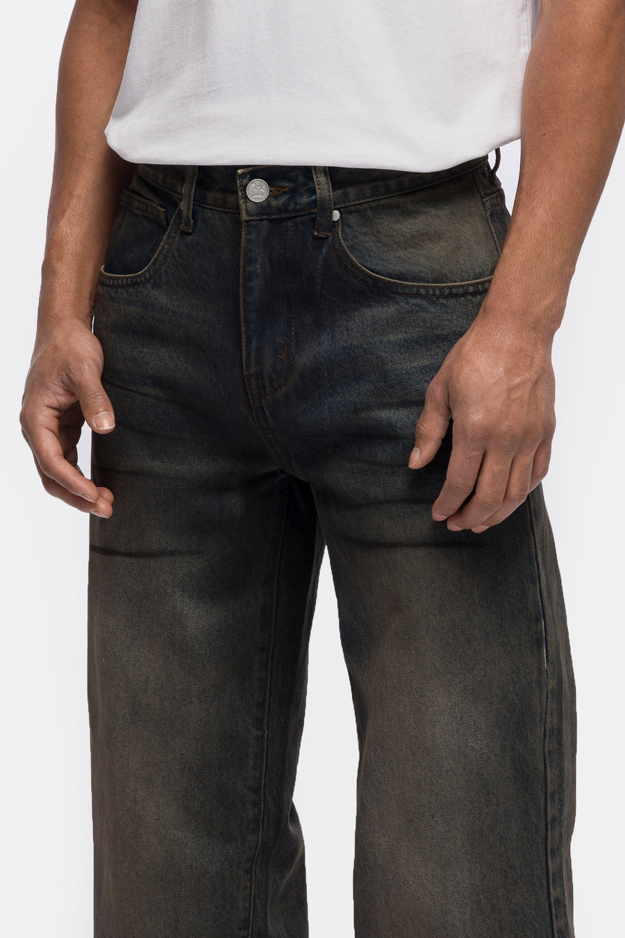 Basketcase Gallery LAX Straight Cut Jean in Washed Blue - Notre