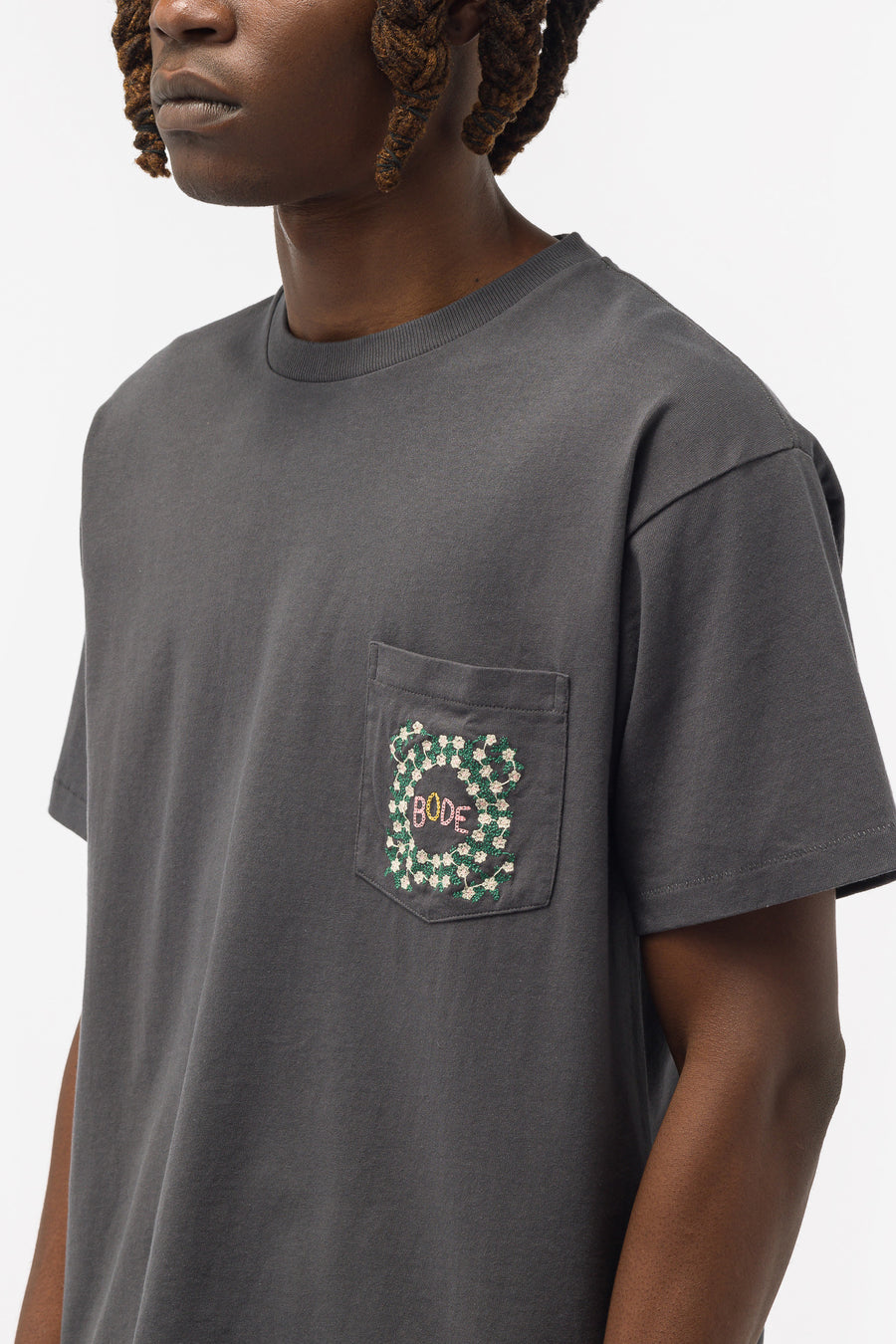 Bode - Men's Daisy Never Tell Pocket Tee in Charcoal