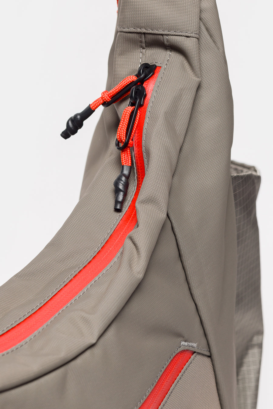 Colin Meredith Static Comp Shoulder Bag in Canteen - Notre