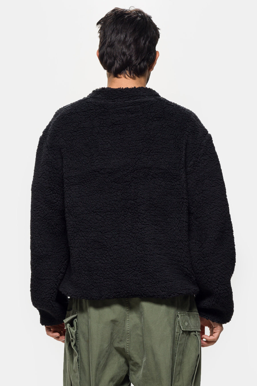 V-Neck Smock Fleece in Black