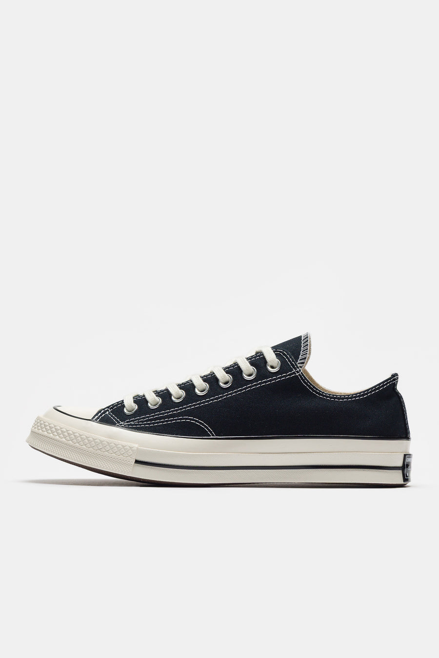 Chuck 70 Ox Sneaker in Black/Egret