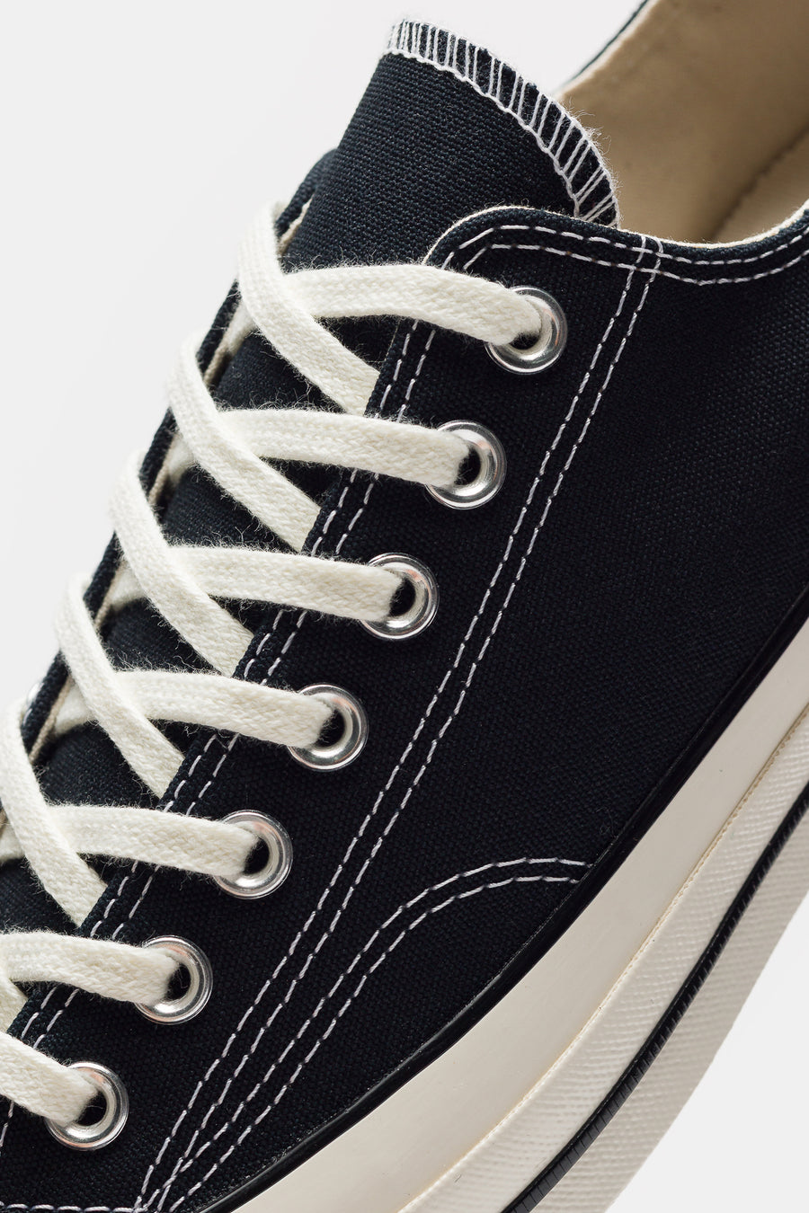 Chuck 70 Ox Sneaker in Black/Egret