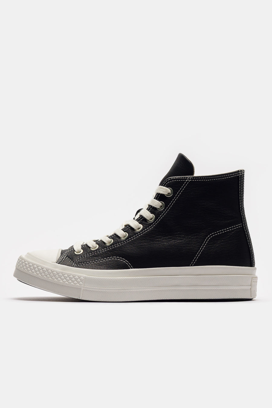 Converse First String Chuck Taylor Hi Sneaker in Black/Snow White - Notre