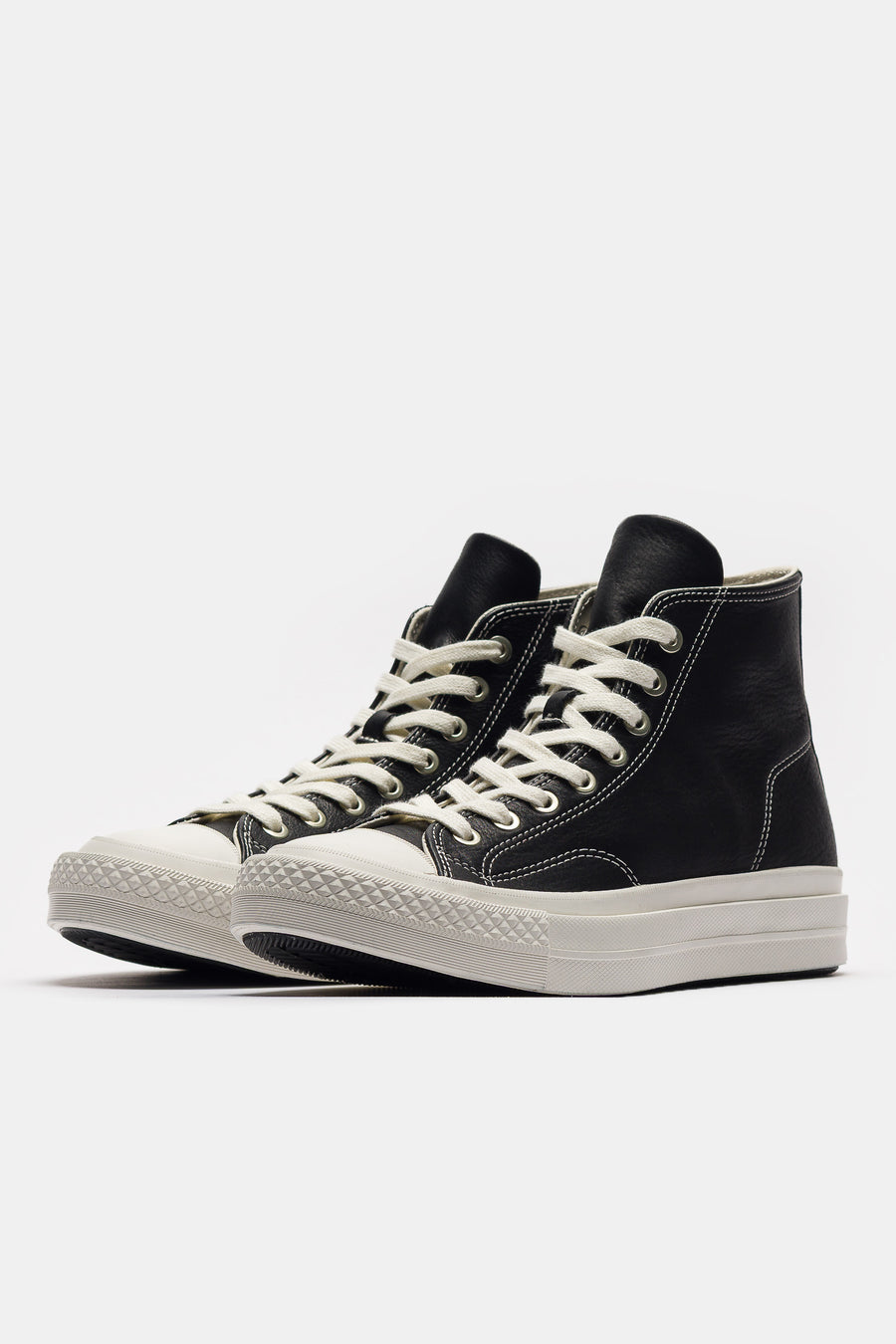 Converse First String Chuck Taylor Hi Sneaker in Black/Snow White - Notre