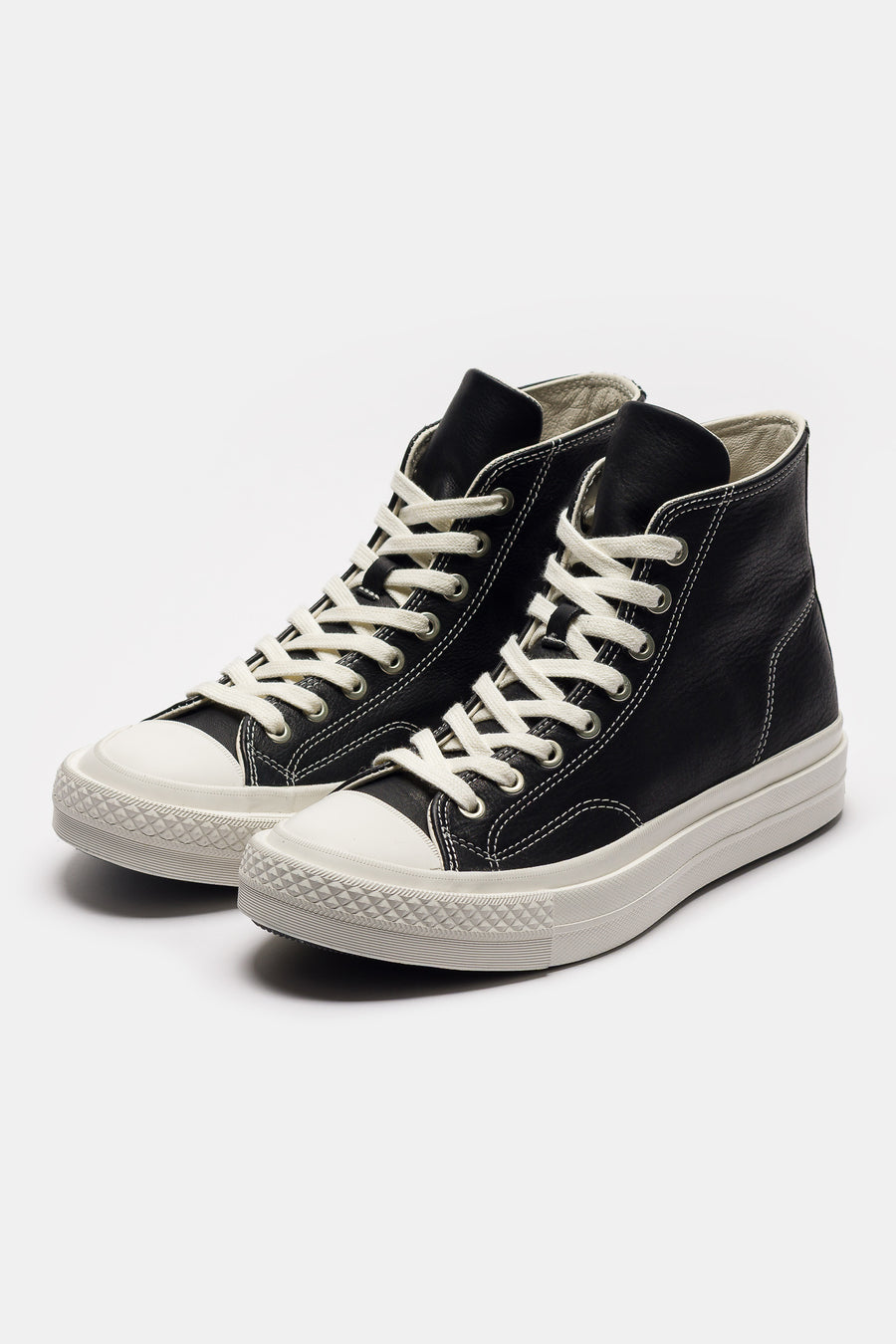 Converse First String Chuck Taylor Hi Sneaker in Black/Snow White - Notre