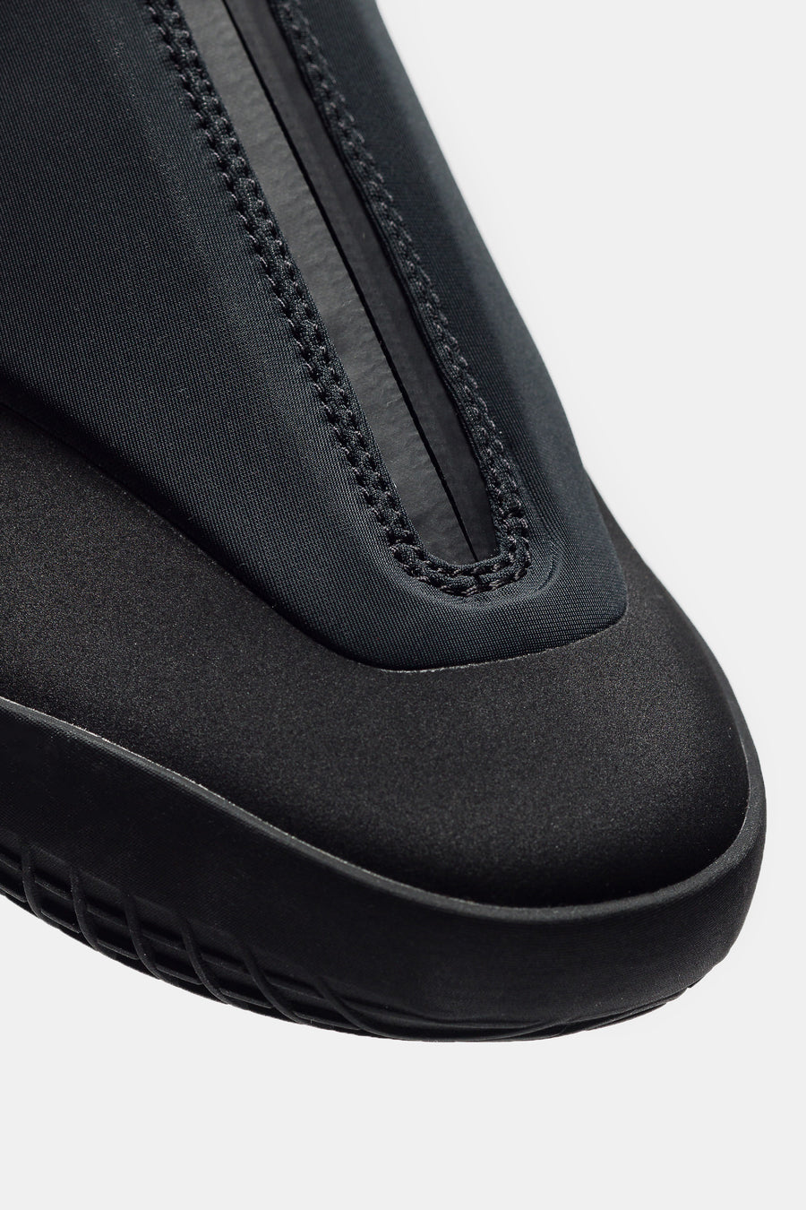 Shai 001 Ox Sneaker in Charm Black