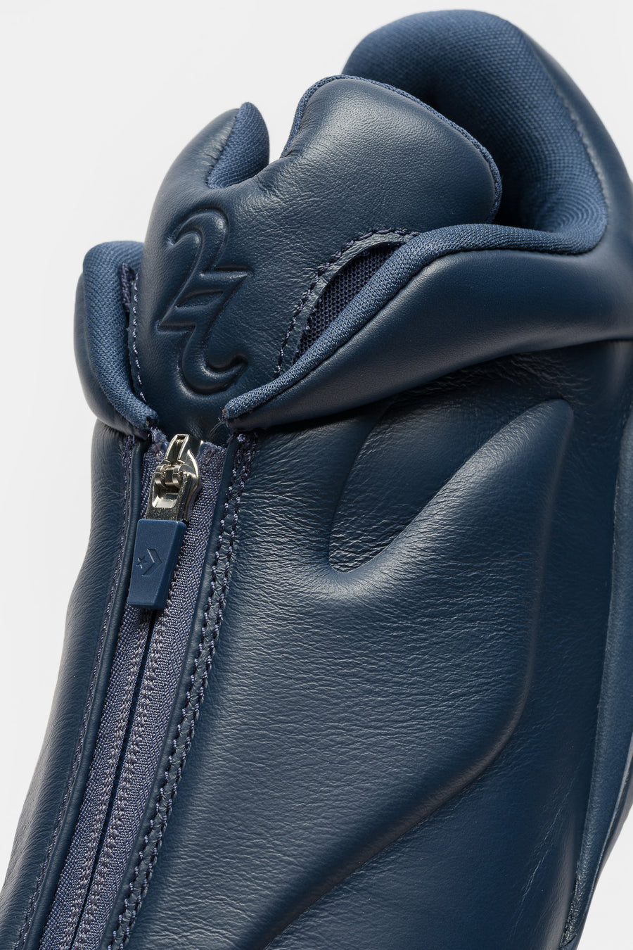 Shai 001 Premium OX Sneaker in Navy/Into the Void/Navy