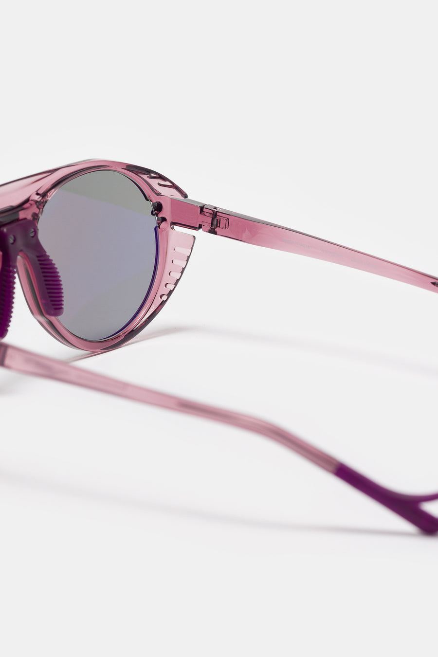 Kazu♥️です。 Kazu Tourer Sunglasses in Purple/D+ Blue Ice - District Vision