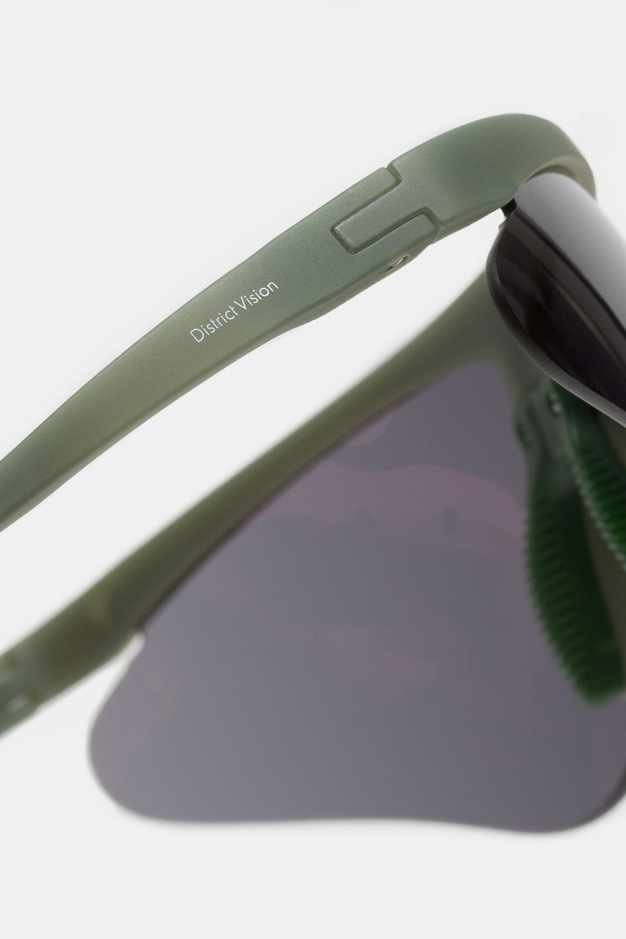 District Vision Momoka Pacer Sunglasses in Viridian/D+ Onyx Mirror - Notre