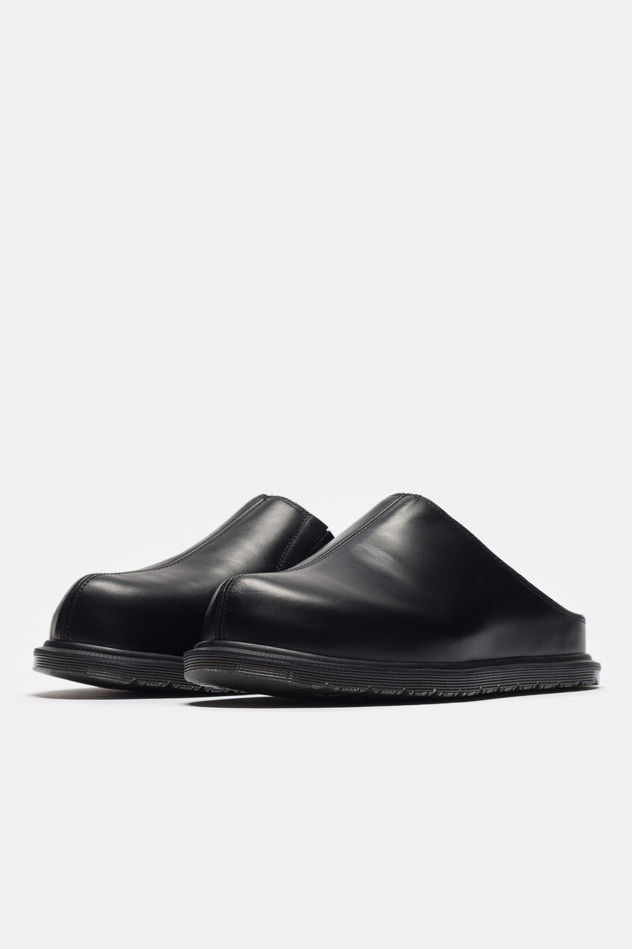 Dr. Martens San Mule Shoe in Black Orleans - Notre