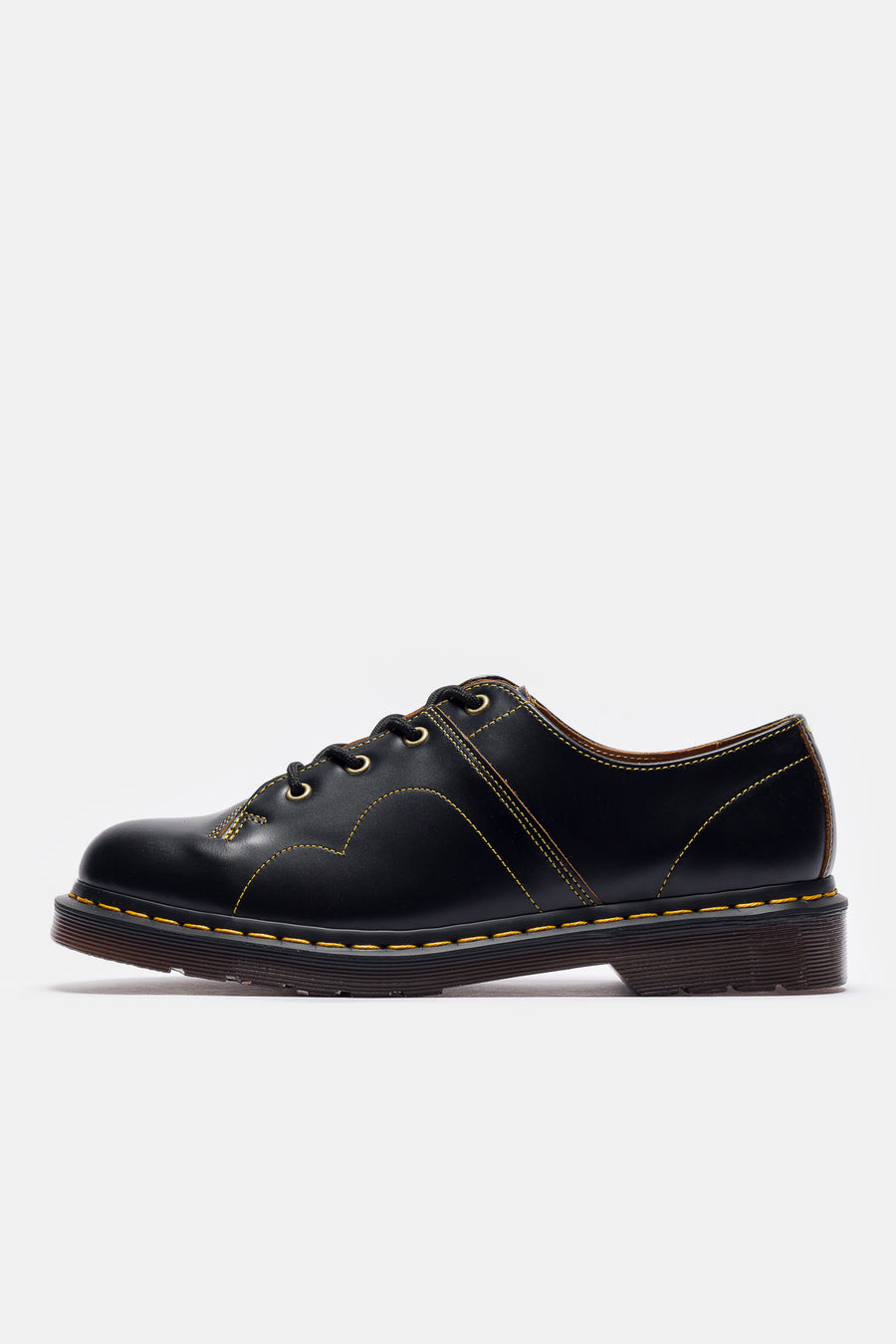 Dr. Martens Church Vintage Smooth Derby in Black - Notre