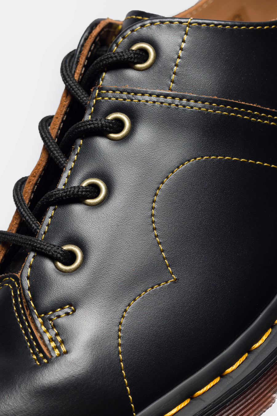 Dr. Martens Church Vintage Smooth Derby in Black - Notre