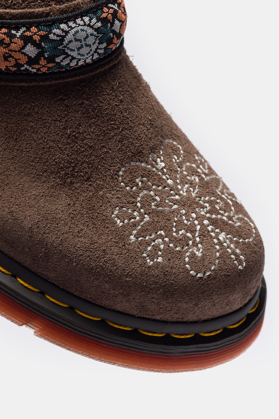 【Dr. Martens】◆Isham Suede Mules Dark Brown◆30619201◆ Isham Marbled Suede Slingback Mules in Brown | Dr. Martens