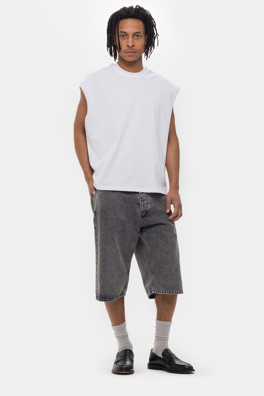 Estudio Niksen Muscle Cropped T-Shirt in White - Notre