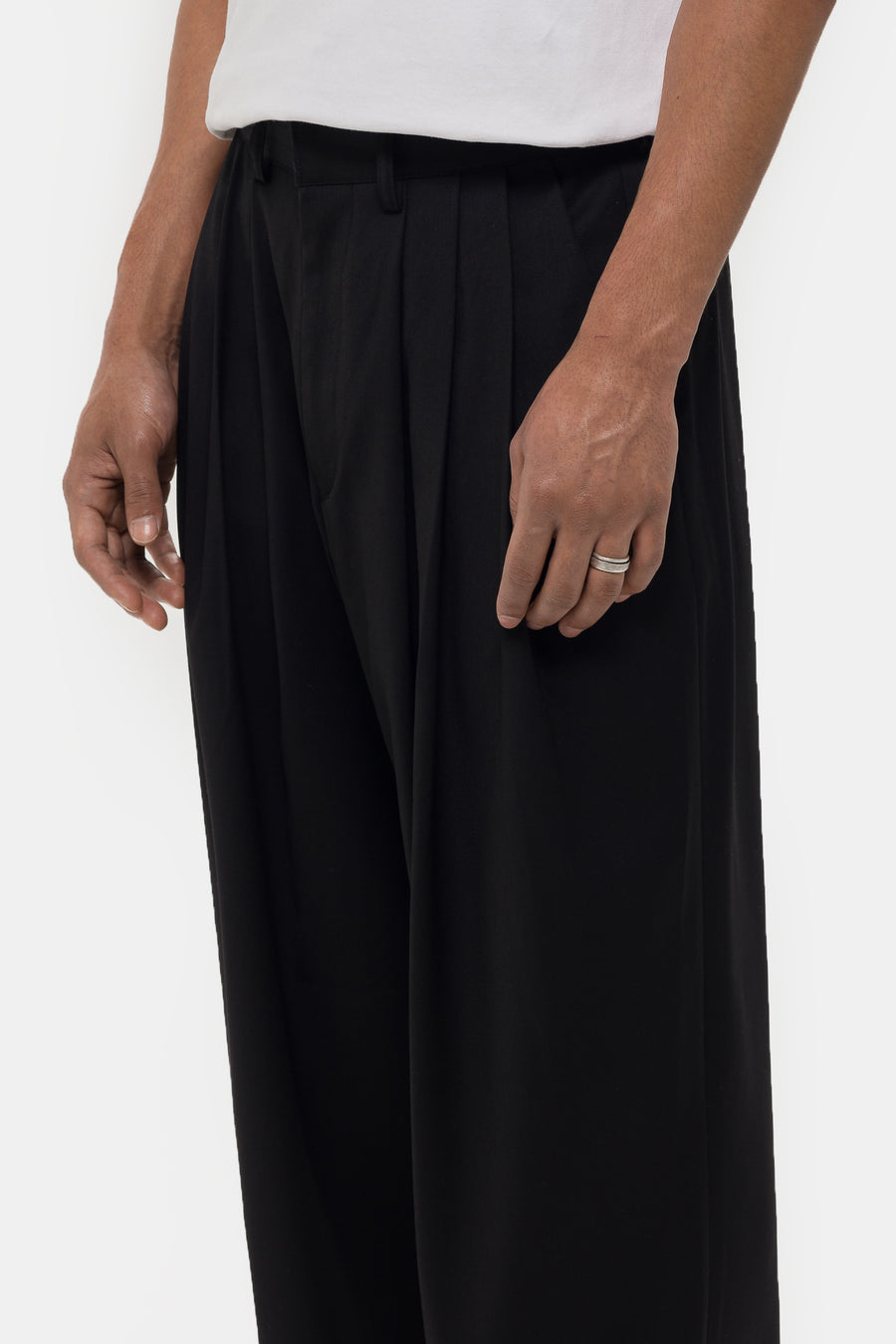 Estudio Niksen Pintuck Wide Trouser in Black - Notre
