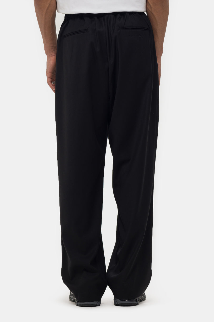 Estudio Niksen Pintuck Wide Trouser in Black - Notre