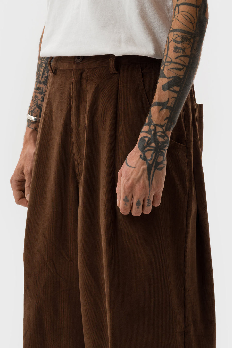 Estudio Niksen Back-Pleat Corduroy Pant in Brown - Notre