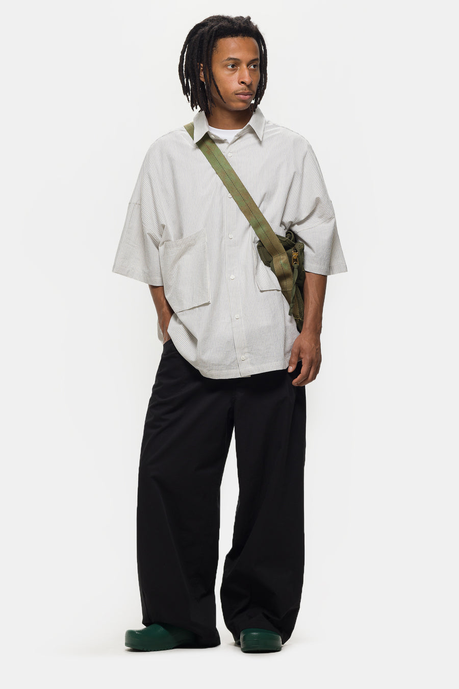 Estudio Niksen Back-Pleat Cotton Trouser in Black - Notre