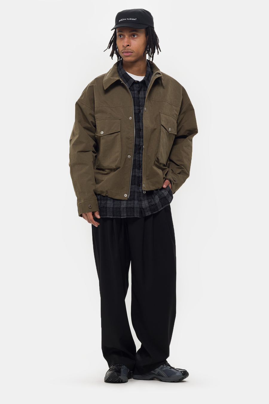 Estudio Niksen Big Pocket Wind Jacket in Khaki - Notre