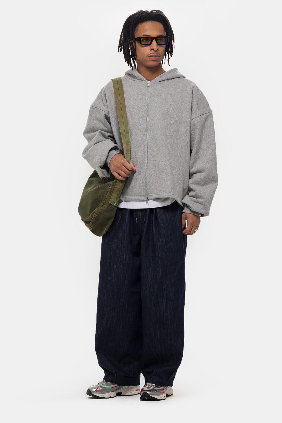 Boxy Zip-Up Hoodie in Grey - Estudio Niksen