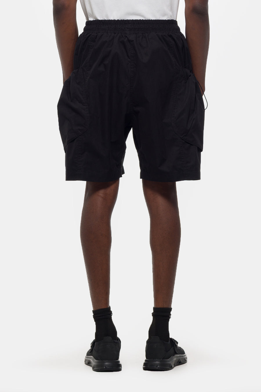 Estudio Niksen Bungee Cargo Shorts in Black - Notre